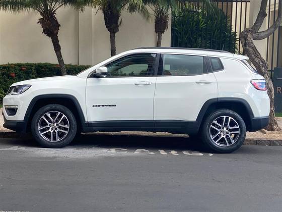 JEEP COMPASS 2.0 16V FLEX SPORT AUTOMÁTICO JEEP COMPASS 2.0 16V FLEX SPORT AUTOMÁTICO